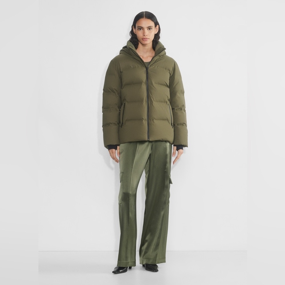 Aritzia The Super Puff™ The Super Puff₂O™ - Rainstop™